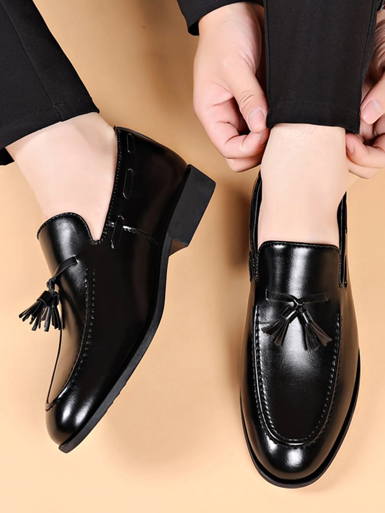 Classic British Style Fringed Loafers For Men