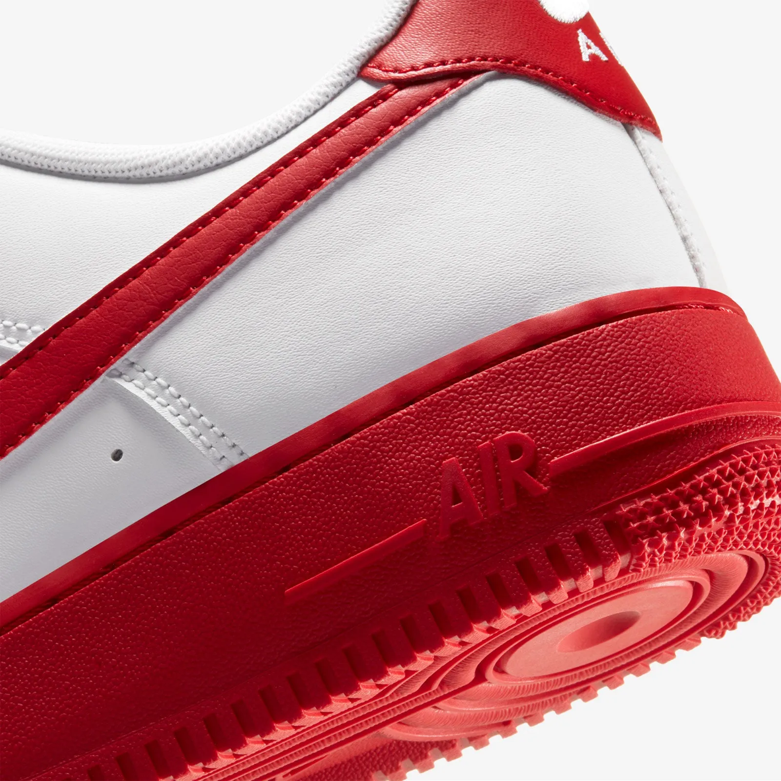 Men's Nike Air Force 1 '07 Low "Red Sole" (White/University Red)(CK7663-102)