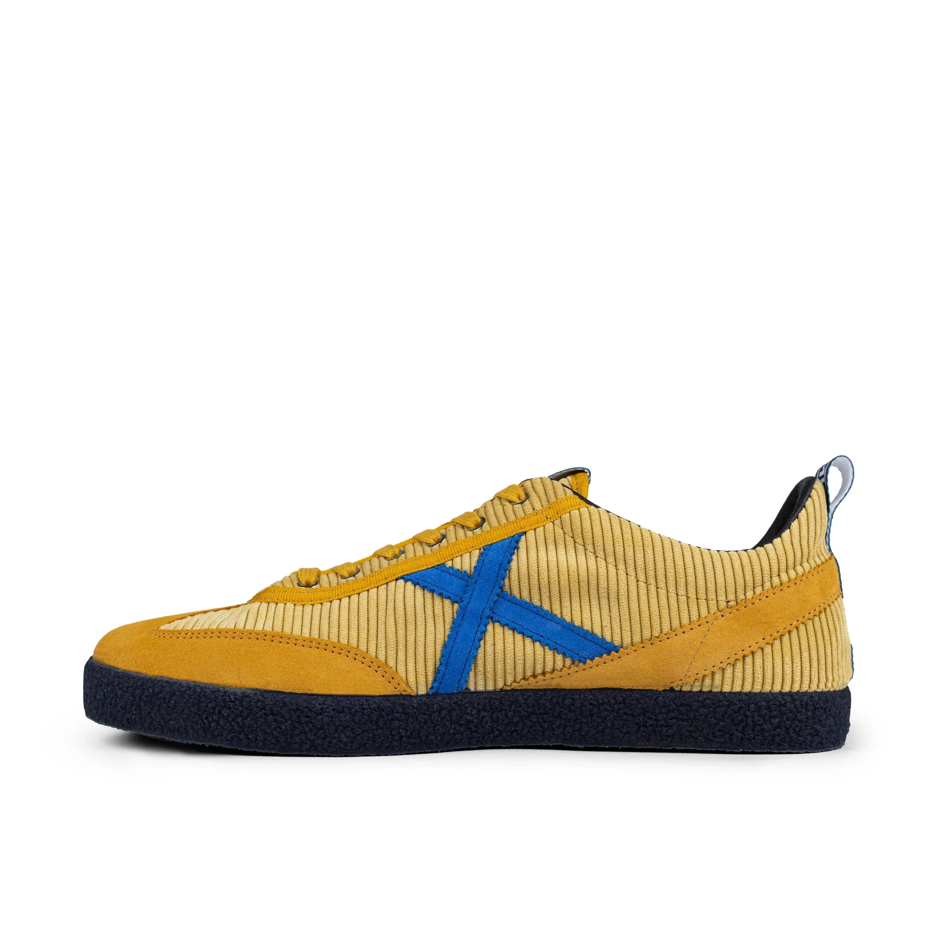 MUNICH | SNEAKERS UNISEX | VOLATA 82 | AMARILLO