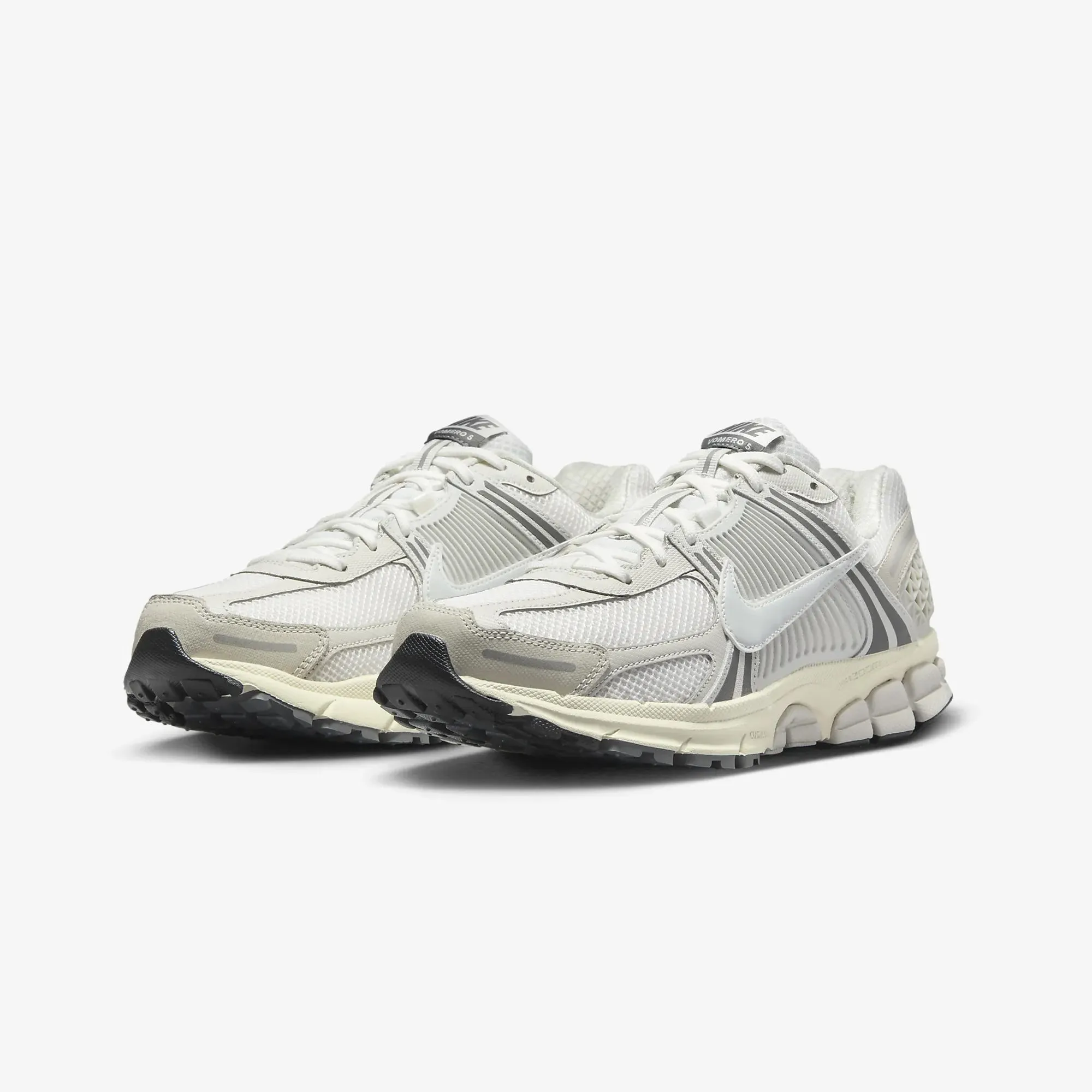 Nike | ZOOM VOMERO 5 SE  { PLATINUM TINT/PHOTON DUST-CASHMERE