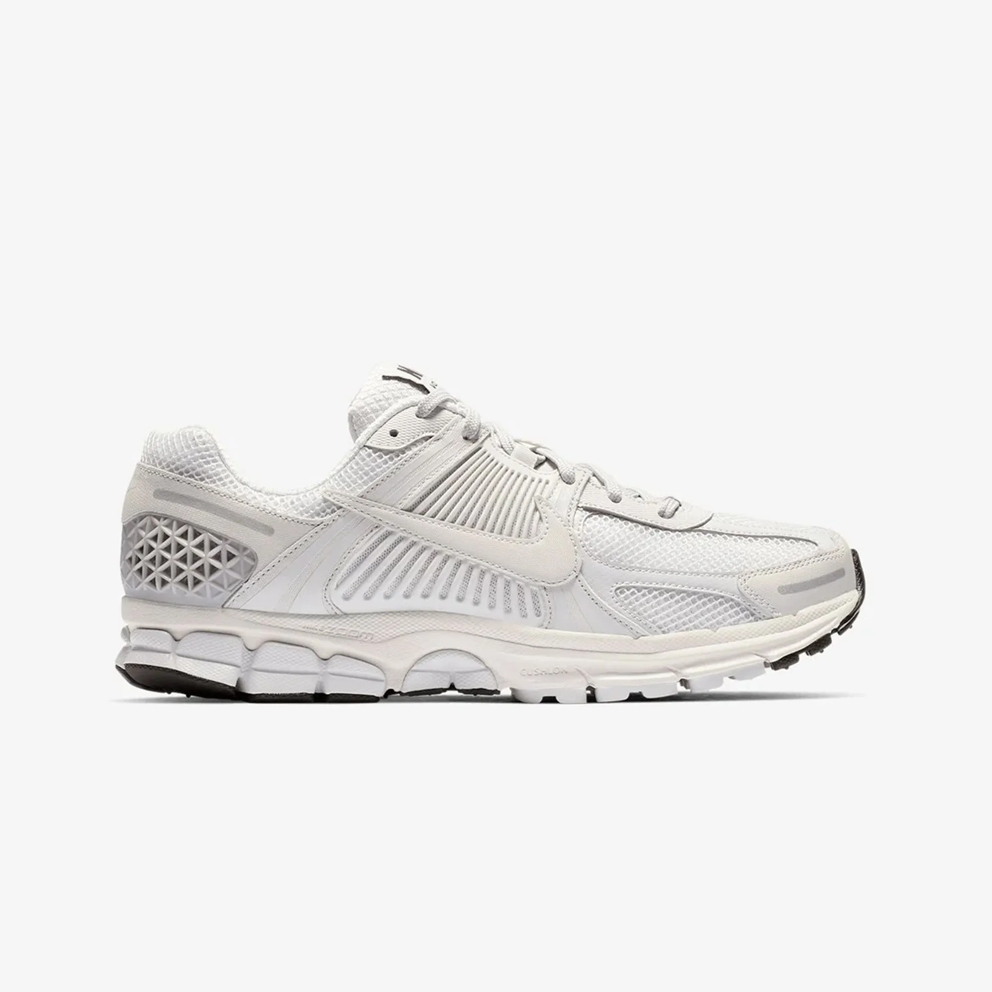 Nike | ZOOM VOMERO 5 SP  { VAST GREY/VAST GREY-BLACK-SAIL