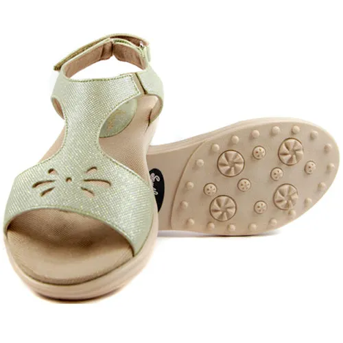 Sandbaggers: Women's Golf Sandals - Carrie Pistachio