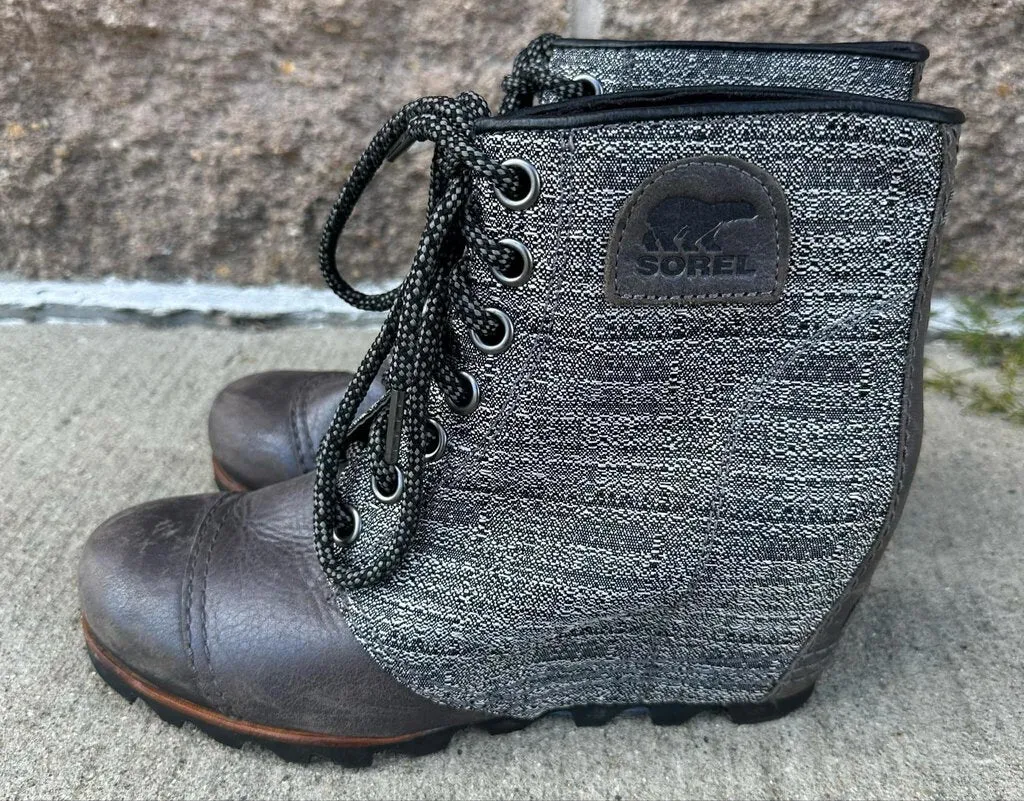 Sorel PDX Wedge Booties - Size 9