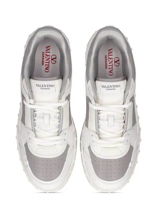 Valentino Garavani   Freedots leather low top sneakers 